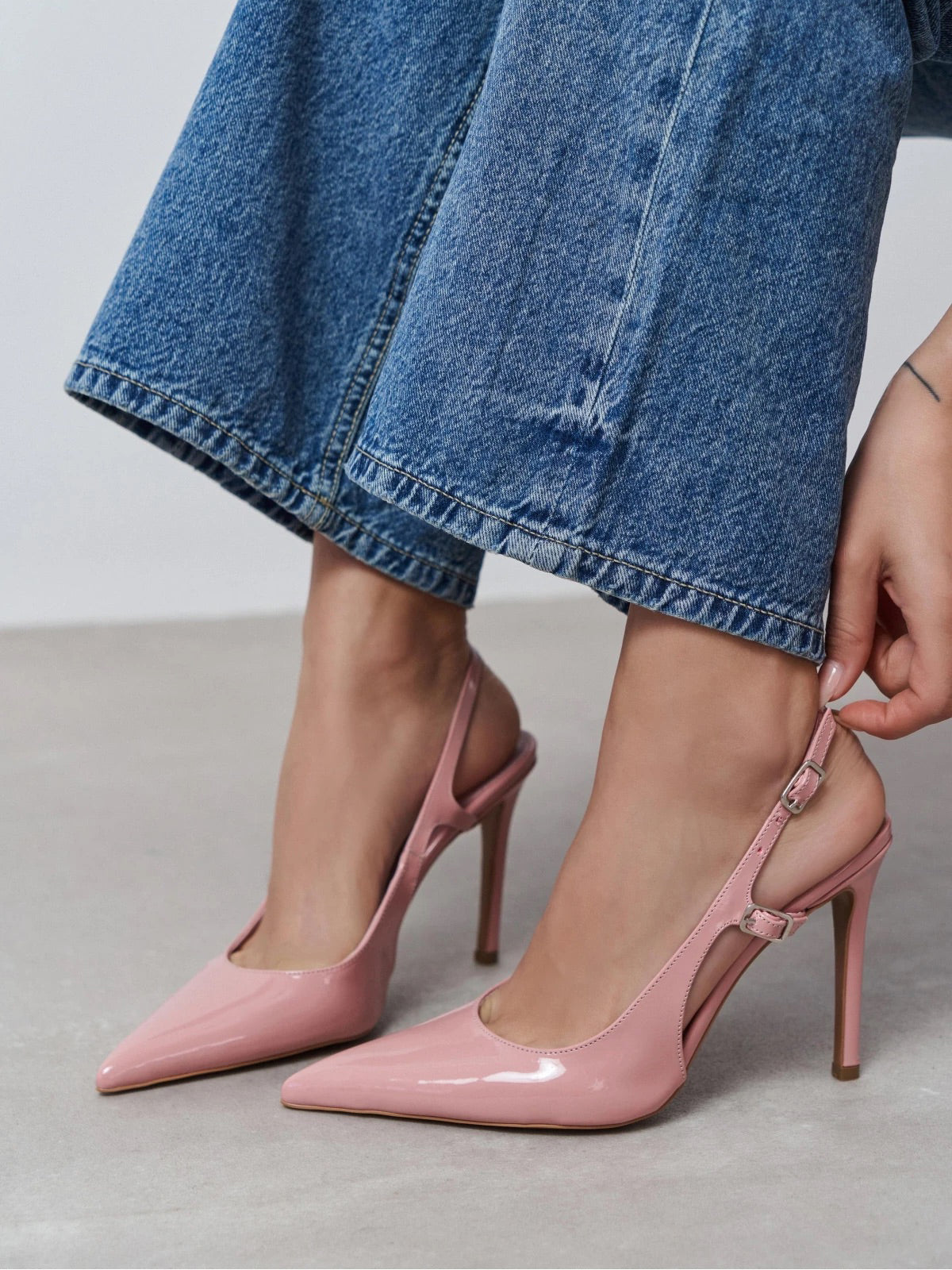 Patent Leather Pointed-Toe Buckle Back Strap Chic High Heels - Pink