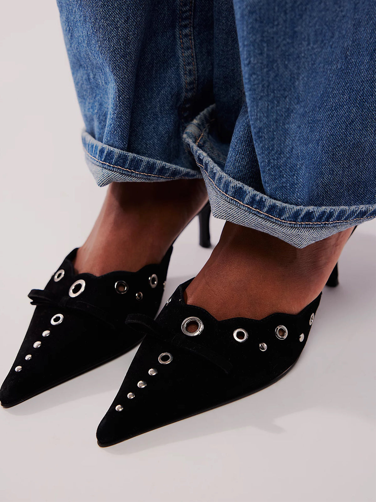 Black Faux Suede Pointed-Toe Front Knot And Studs And Eyelets Kitten Heels