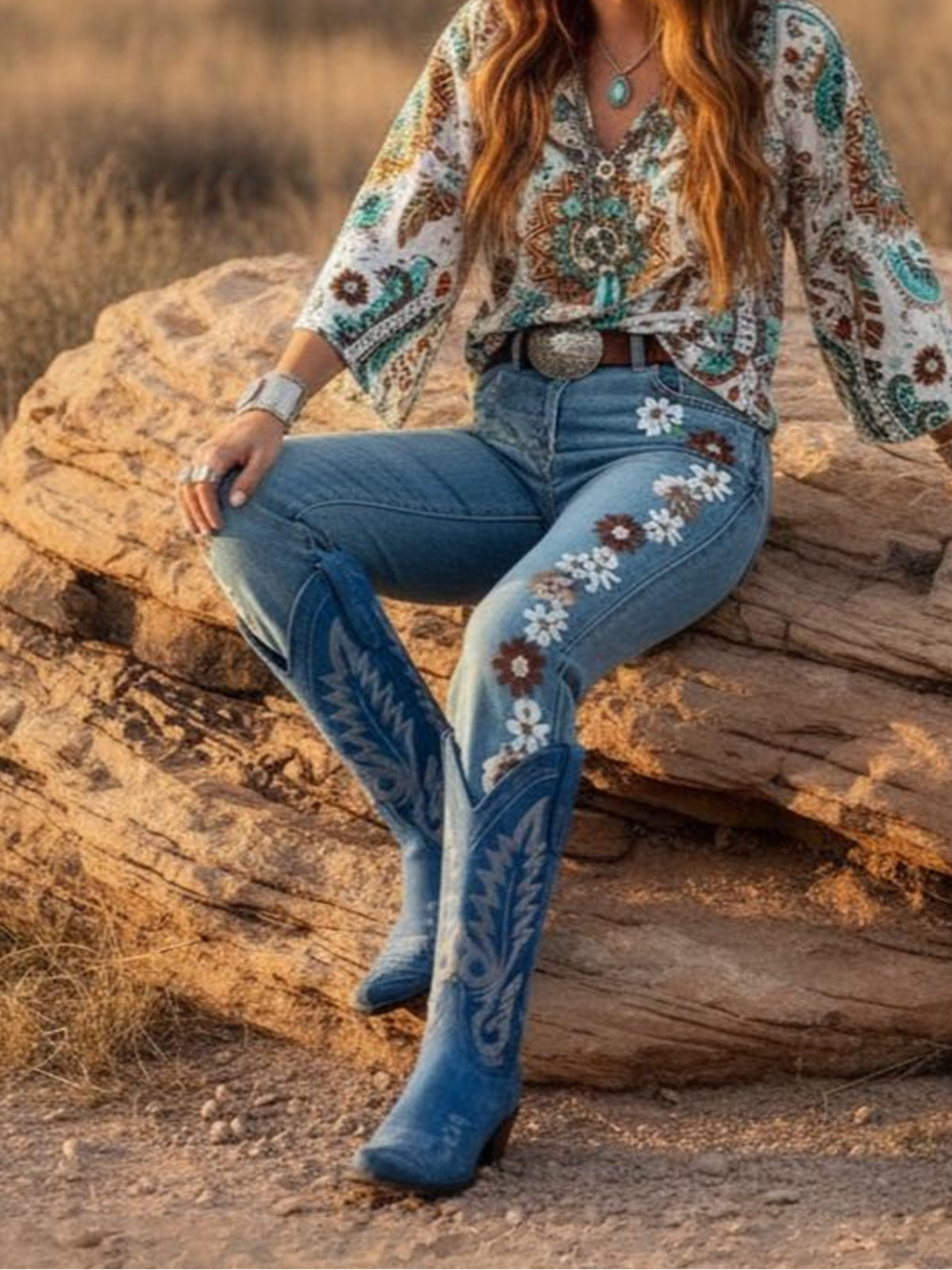 Chic Embroidery Snip-Toe Classic Mid Calf Cowgirl Boots - Blue