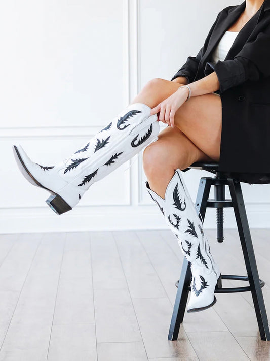 Half-Zip Snip-Toe Embroidery And Inlay Back Lace-Up Knee High Cowgirl Boots - White