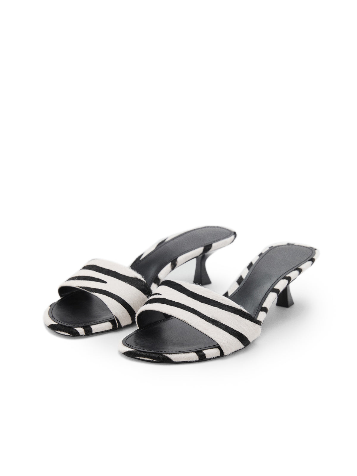Zebra Round-Toe Classic Simple Kitten Heels