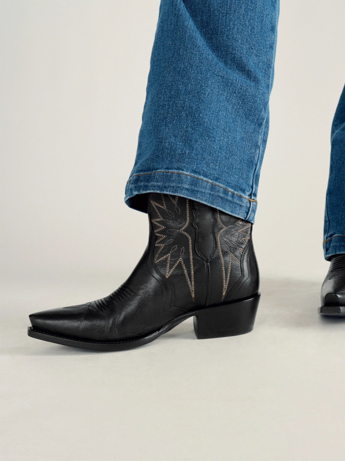 Black Snip-Toe Embroidery Ankle Booties