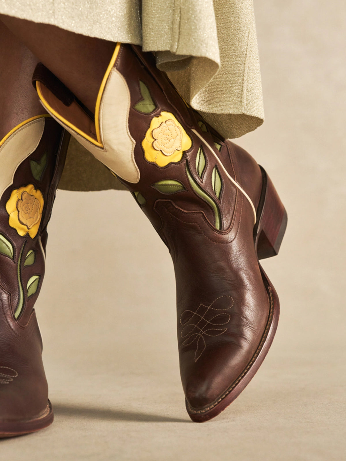 Dark Green Almond-Toe Yellow Flowers Inlay Chic Ankle Cowgirl Boots