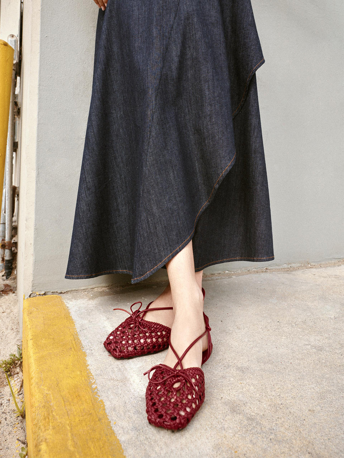 Red Woven Vegan Leather Square-Toe Front Bow And Back Strap Flats