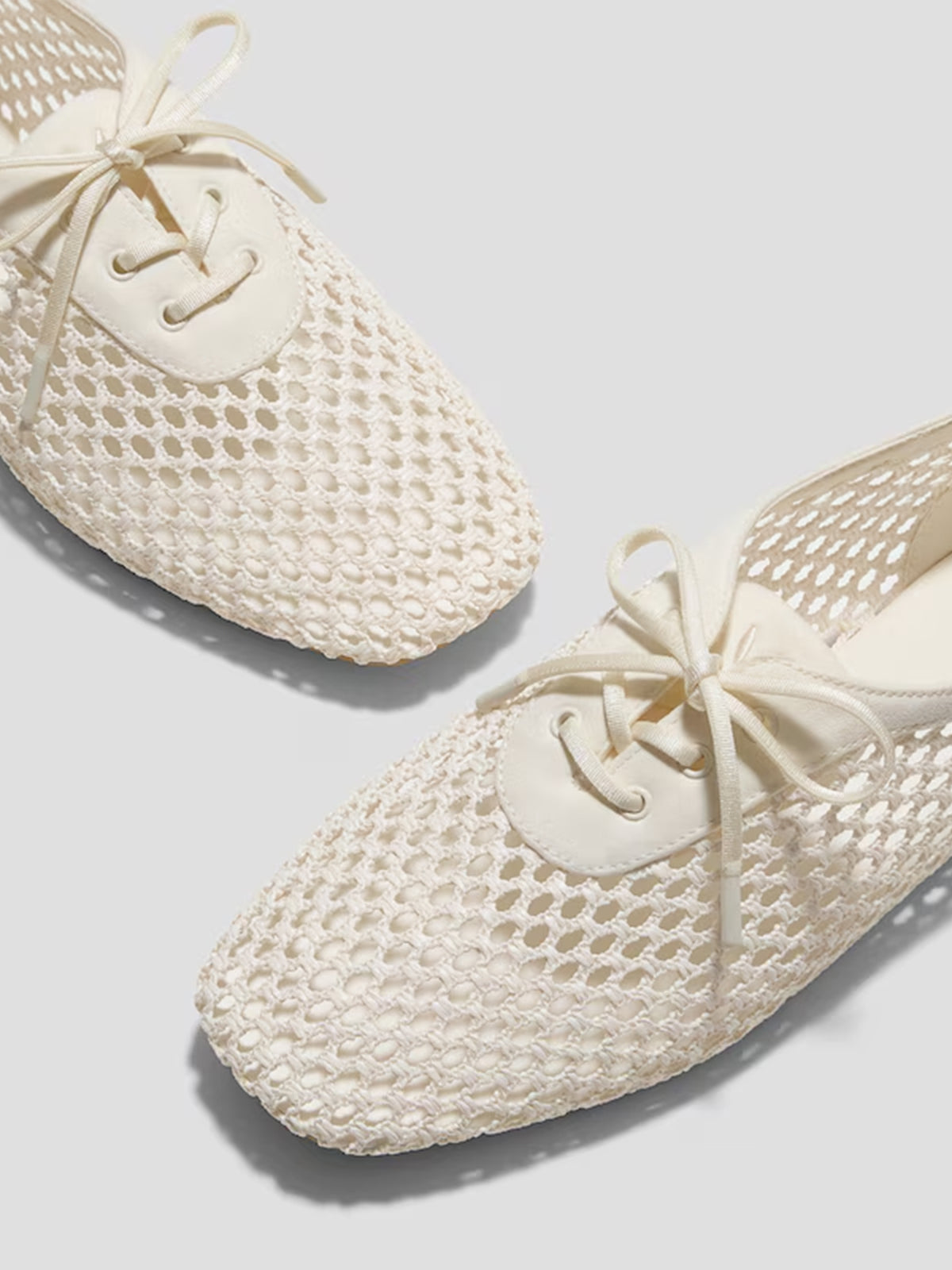 Cream Grass Woven And Faux Suede Square-Toe Lace-Up Chic Flats