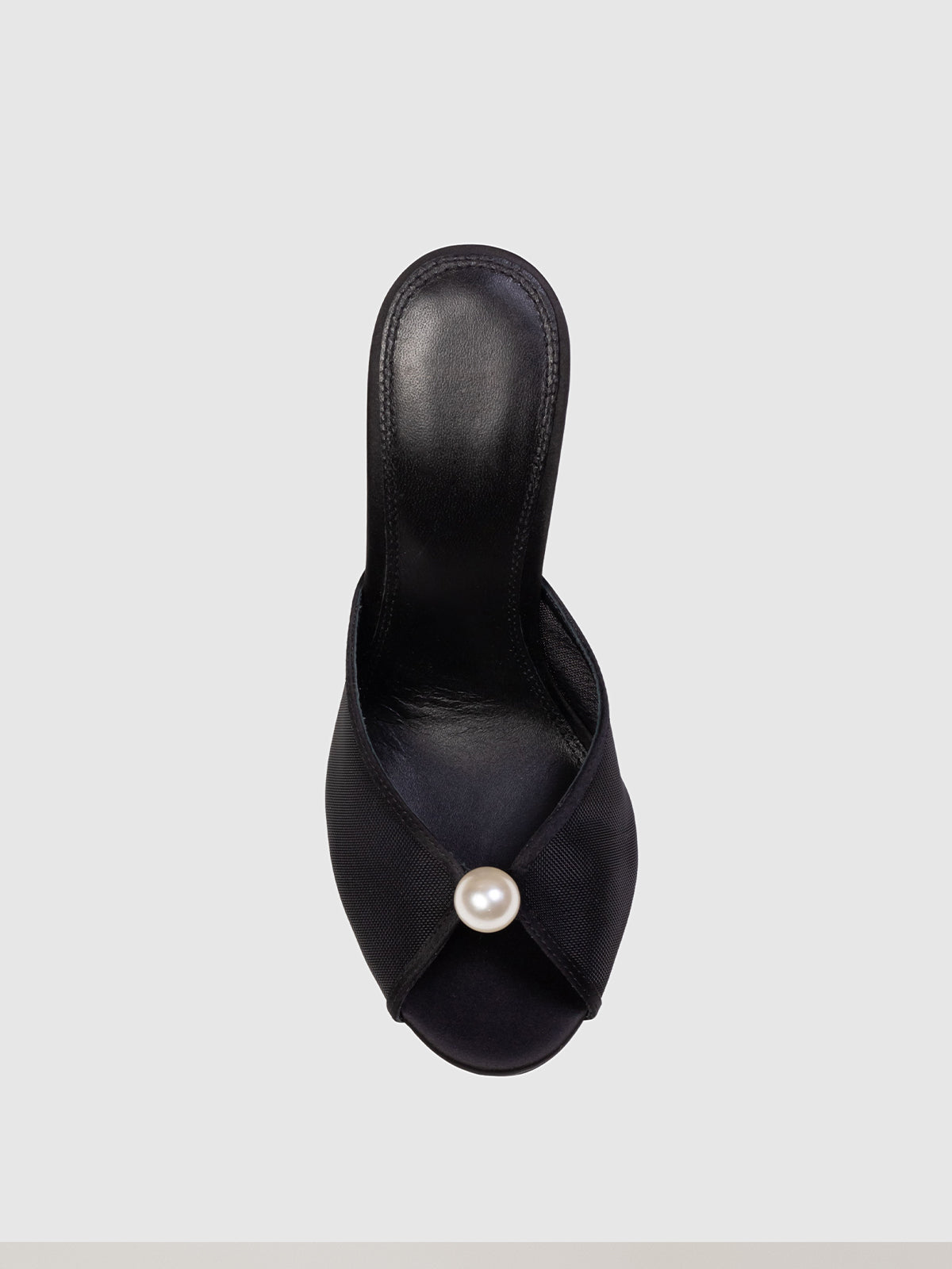 Black Mesh Round-Toe Front Pearl High Heels