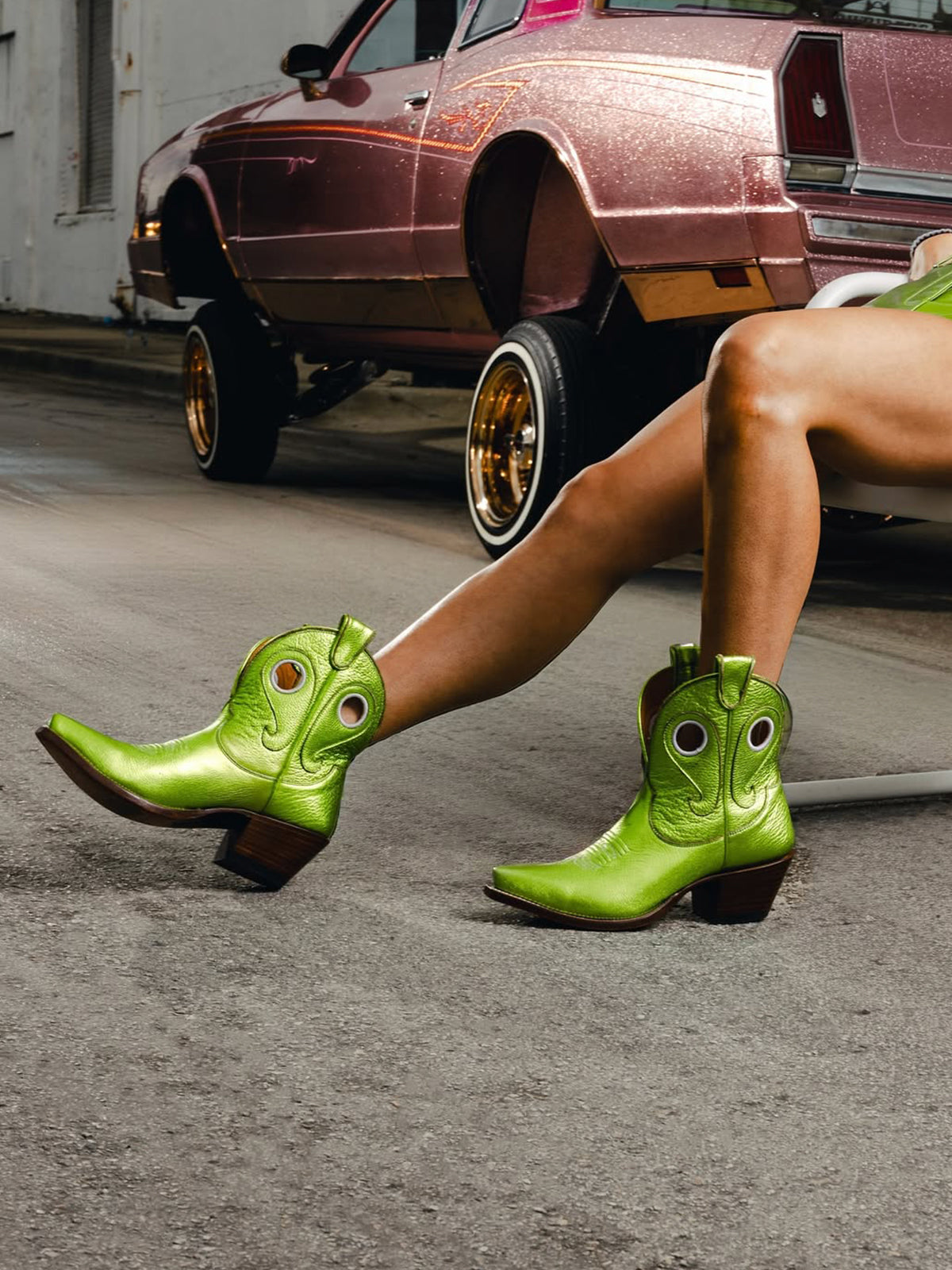 Metallic Green Stitch Cutout Snip-Toe Cowgirl Ankle Booties