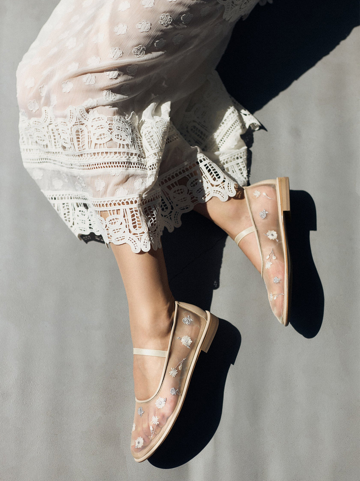 Nude Mesh Round-Toe Wildflowers Embroidery Mary Jane Ballet Flats