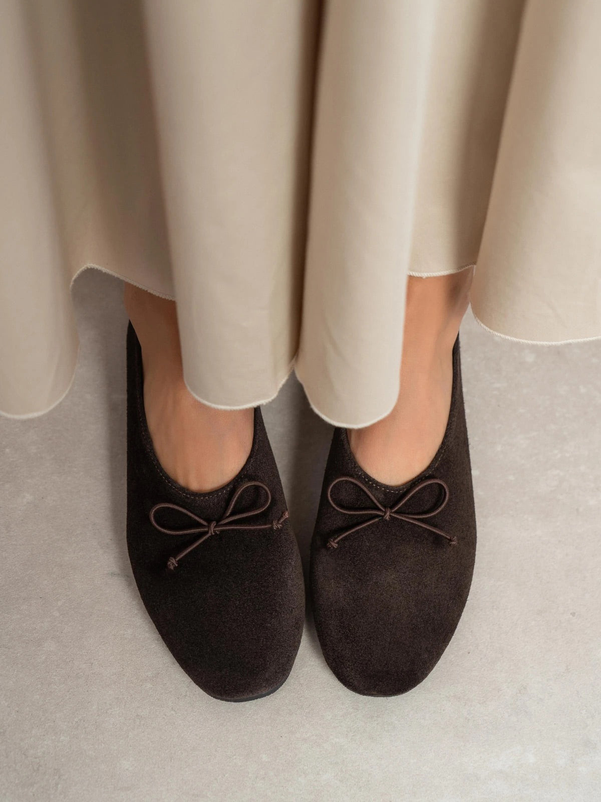 Coffee Cow Suede Round-Toe Front Bow Slip-On Flats