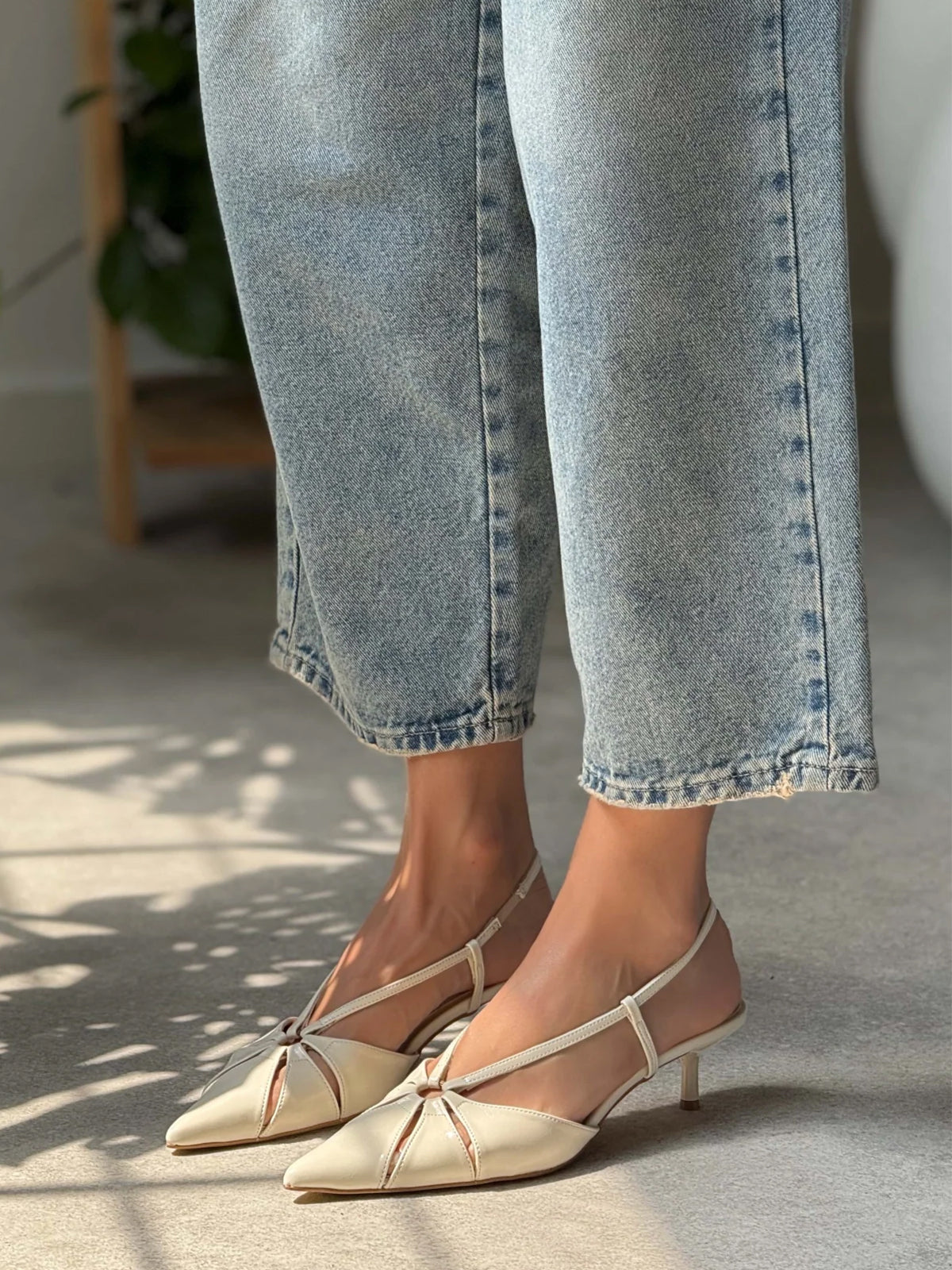 Beige Pointed-Toe Elastic Strap Slingback Kitten Heels