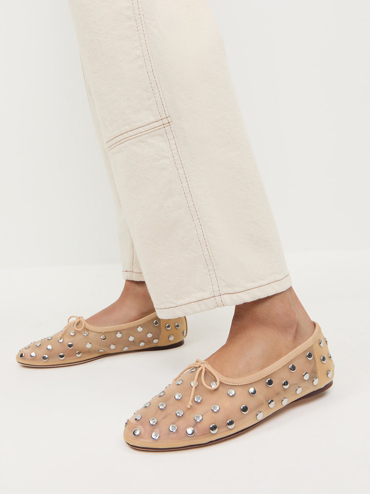 Caramel Mesh Round-Toe Front Bow Ballet Flats With Studs