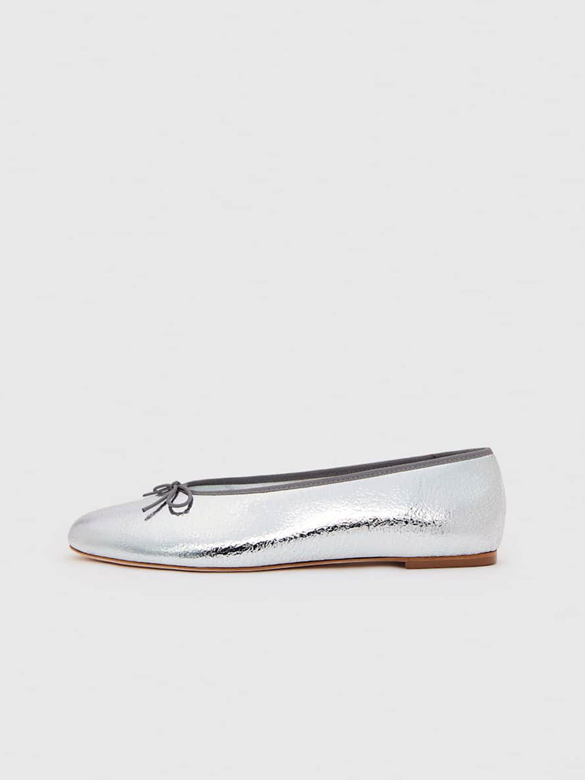 Metallic Silver Round-Toe Slip-On Front Classic Bow Ballet Flats