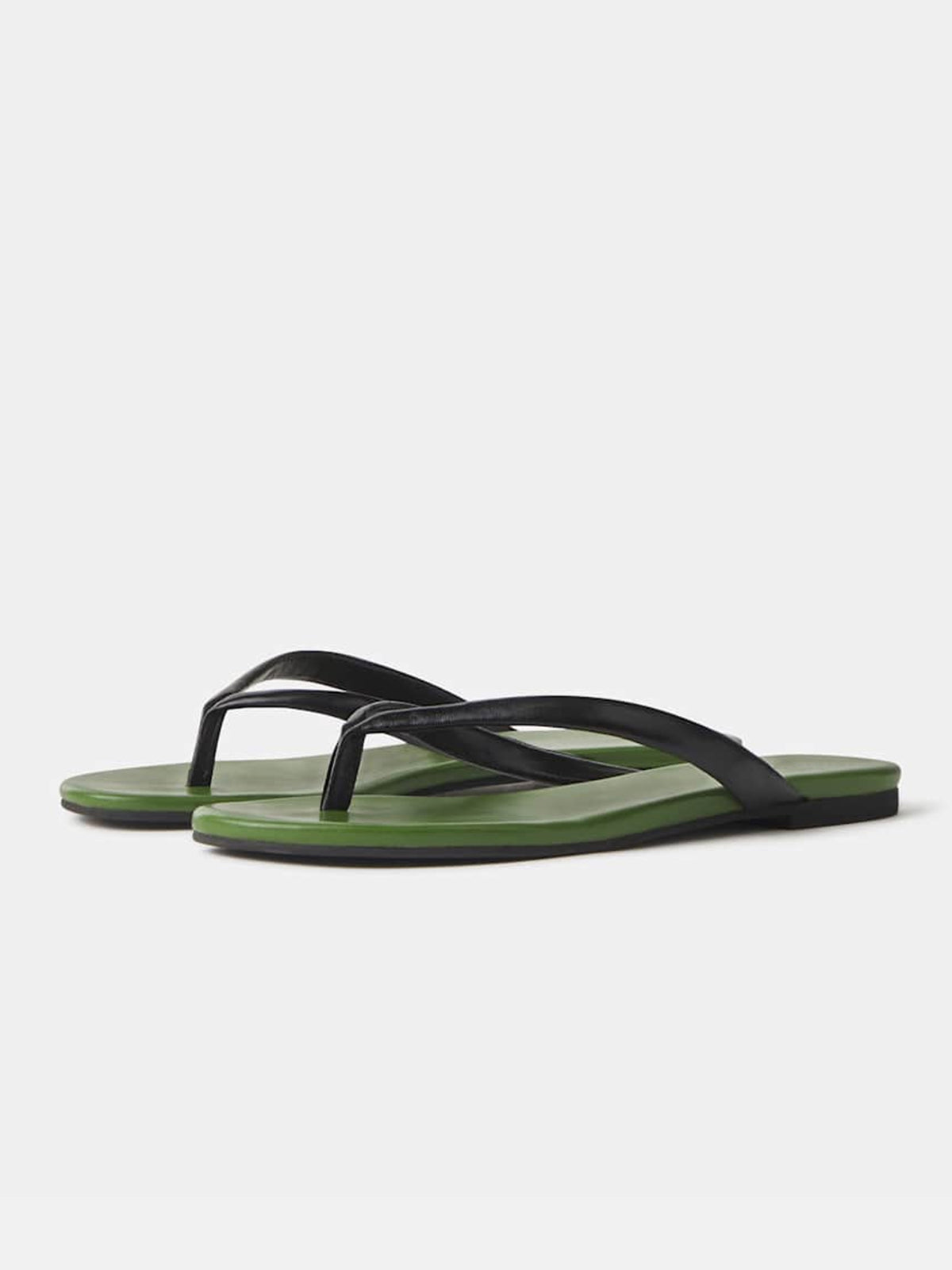 Green Round-Toe Flip-Flop Simple Sandals Flats
