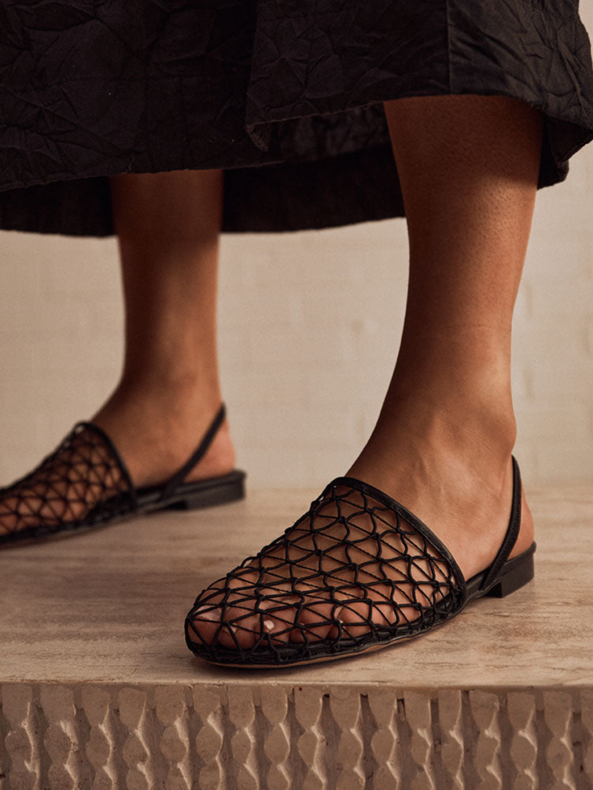 Black Netting Round Toe Flats Slingbacks With Back Strap