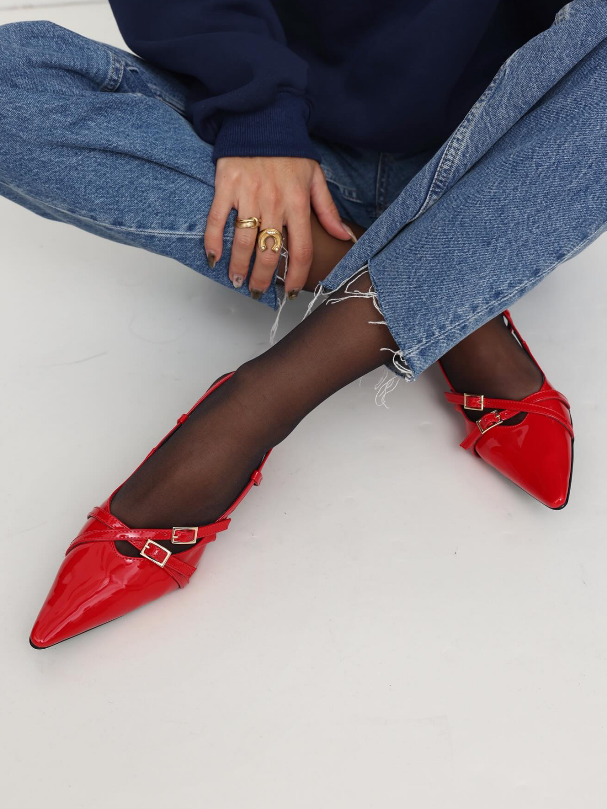 Red Patent Buckle Detailed Pointy-Toe Ballet Flats Slingbacks