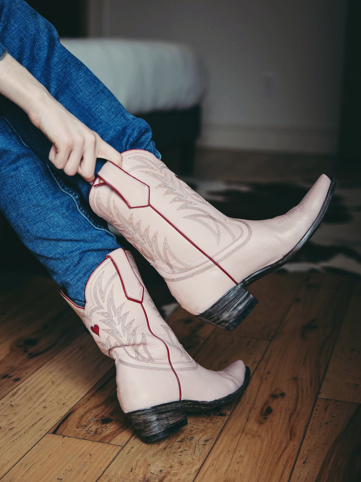 Light Pink Heart Inlay Embroidery Snip-Toe Wide Calf Cowgirl Boots