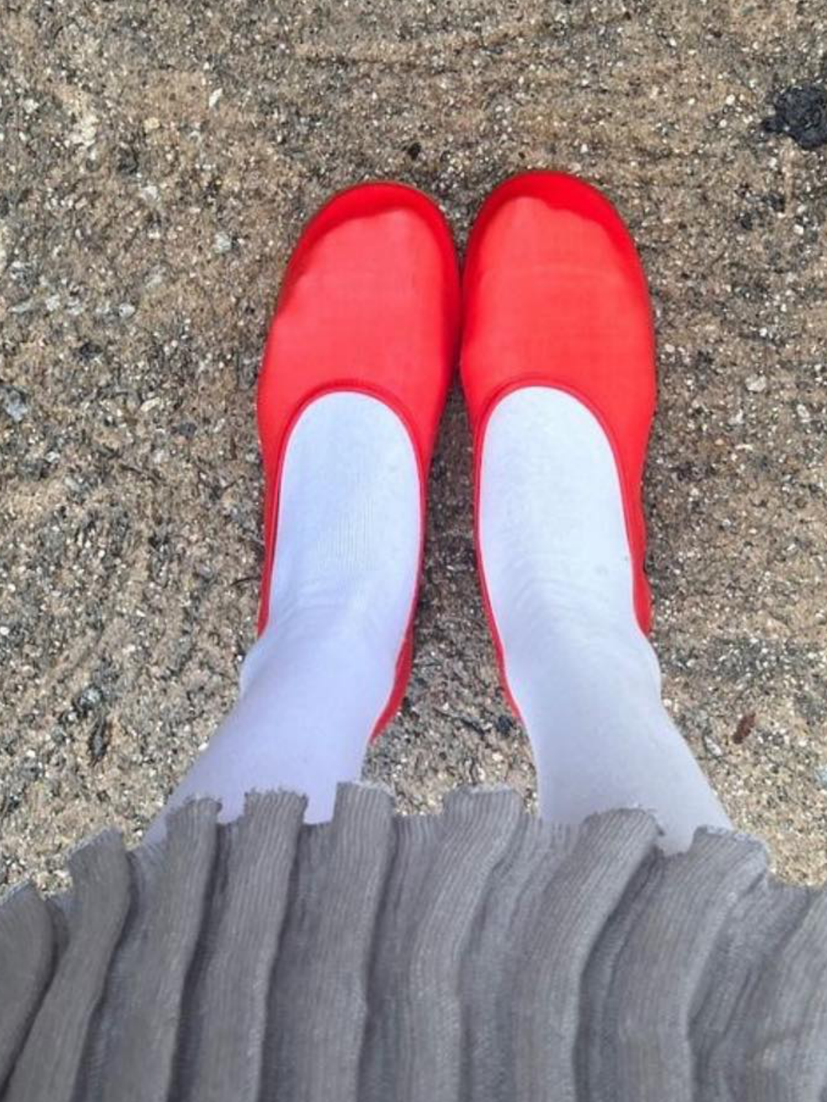 Red Semi-Transparent Mesh Ballet Flats With Round Toe