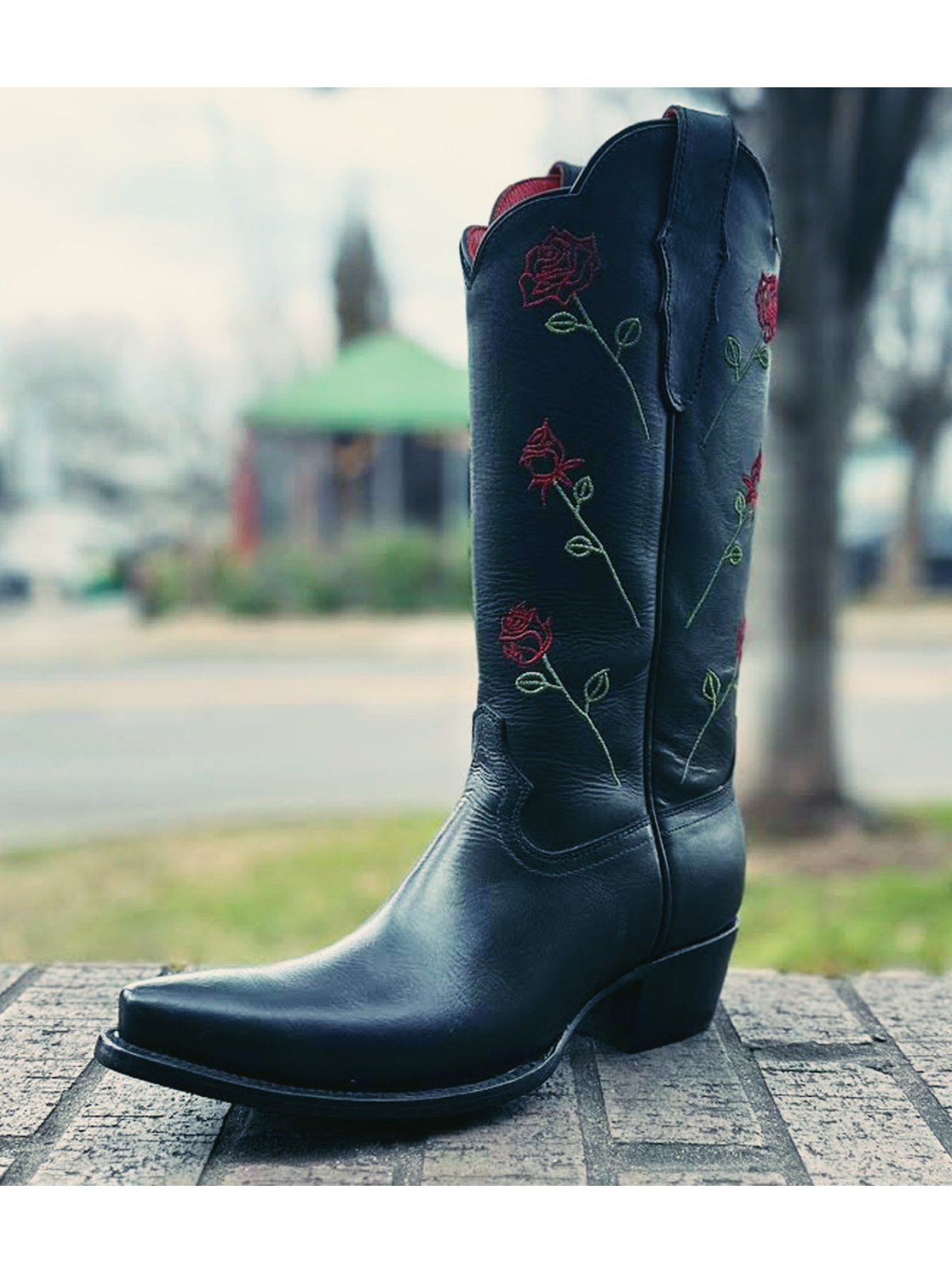 Black Snip-Toe Wide Mid Calf Western Cowgirl Boots With Red Rose Embroidery