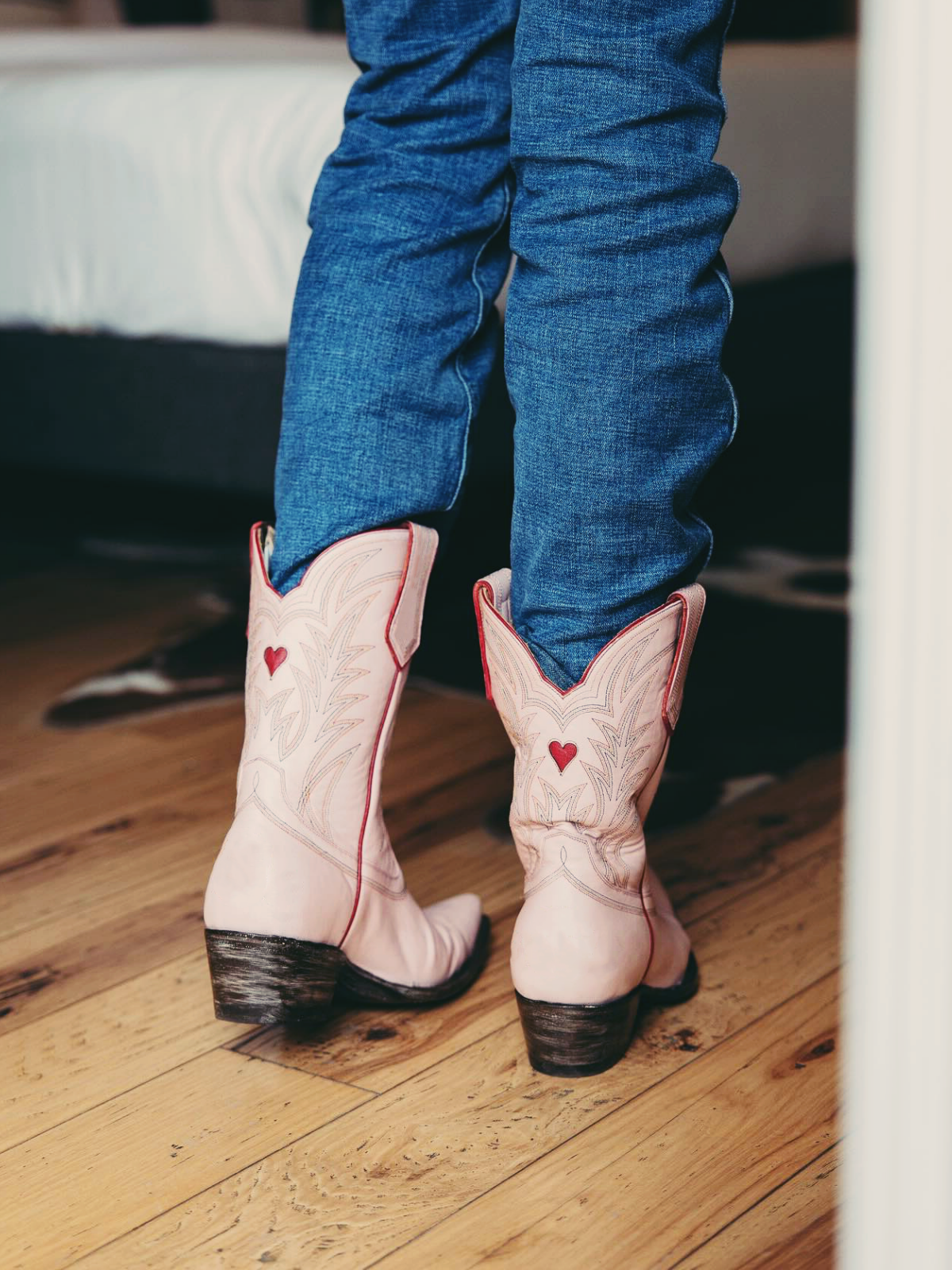 Light Pink Heart Inlay Embroidery Snip-Toe Wide Calf Cowgirl Boots