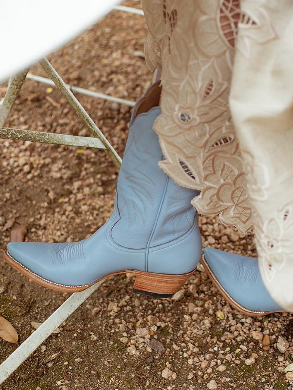 Western Embroidery Snip-Toe Mid Wide Calf Cowgirl Boots - Powder Blue