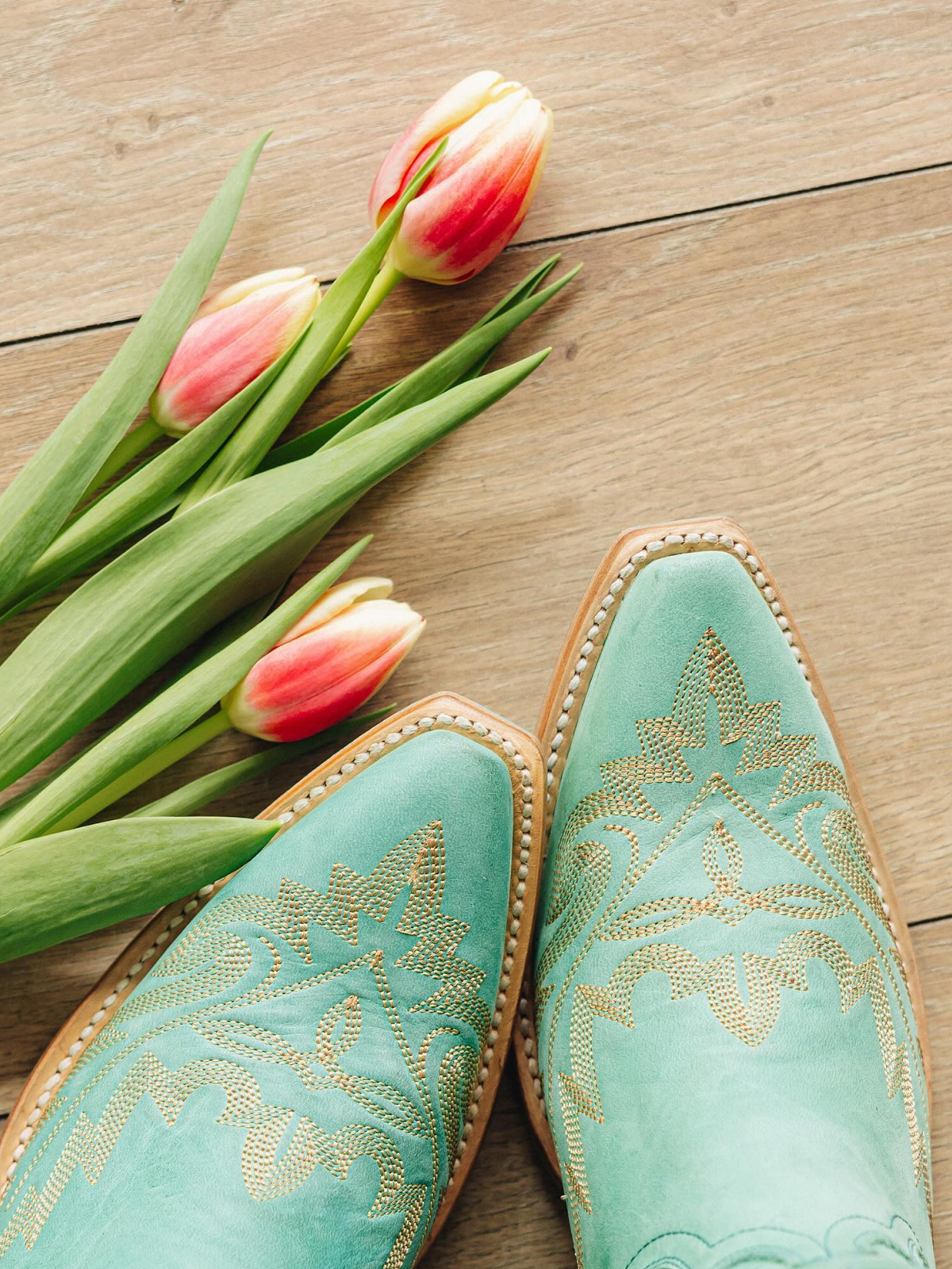 Turquoise Embroidery Snip-Toe Wide Mid Calf Cowboy Boots For Women