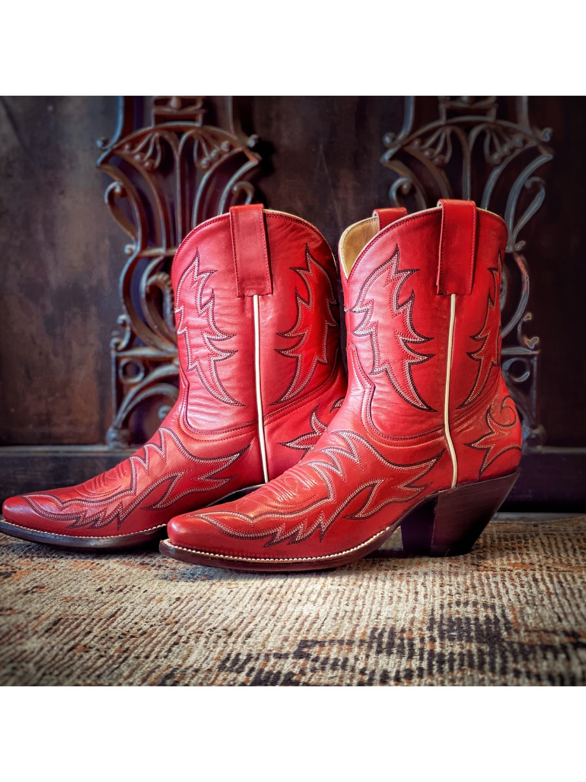 Embroidery Snip-Toe Wide Mid Calf Cowboy Boots For Women - Red