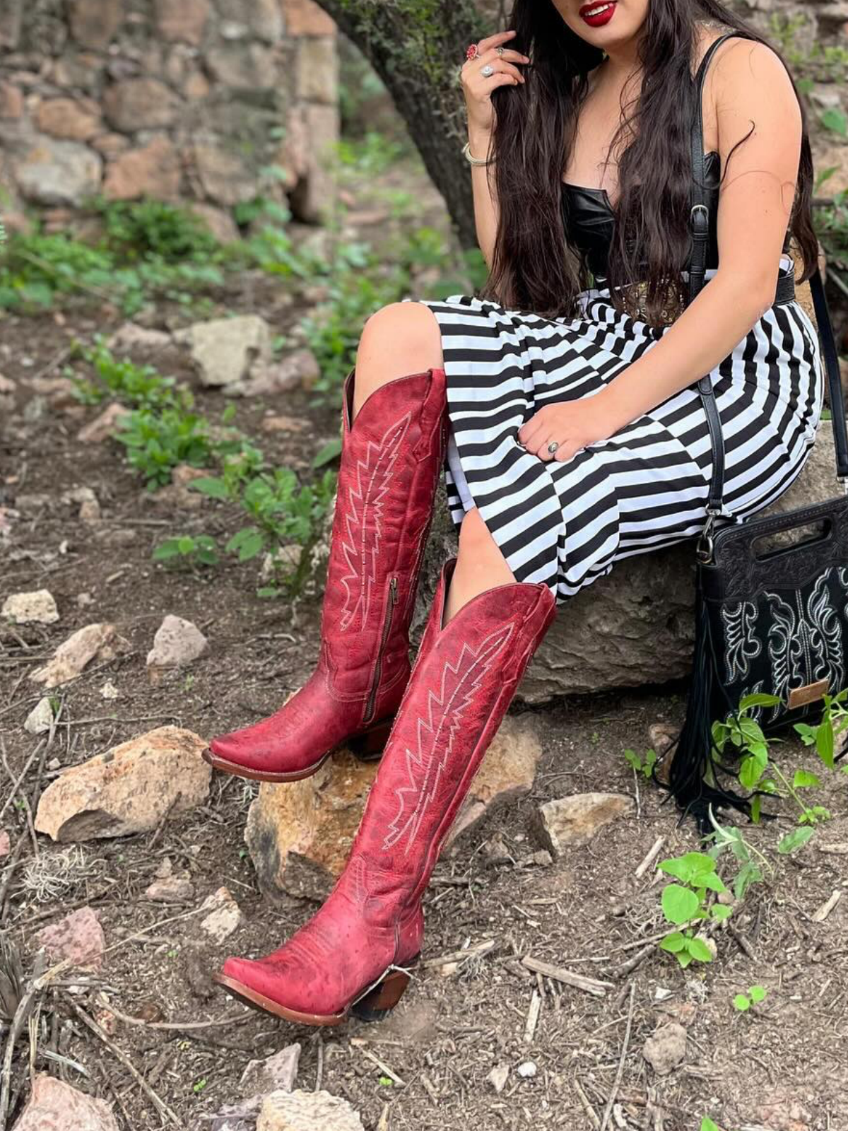 red dress cowboy boots Short Red Dress with Cowboy Boots 2025
