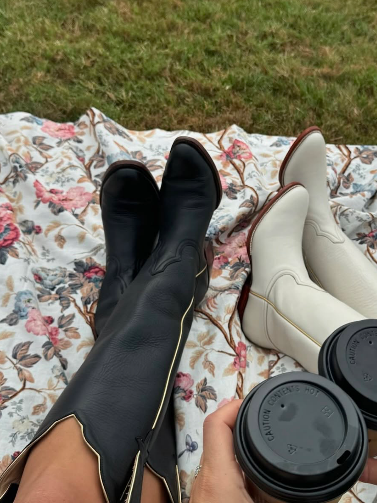 Simple Round-Toe Wide Calf Knee High Tall Cowgirl Boots - Black