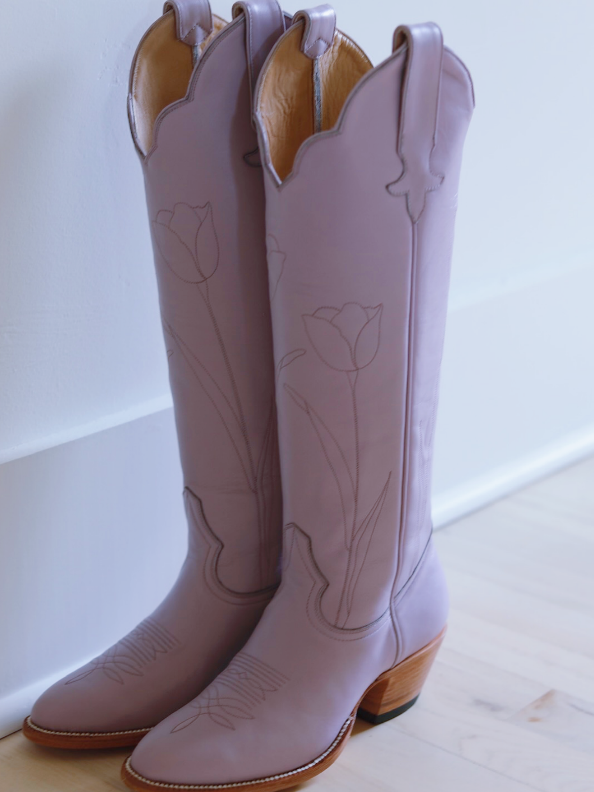 Almond-Toe Tulip Embroidery Wide Calf Knee High Cowgirl Boots - Lavender