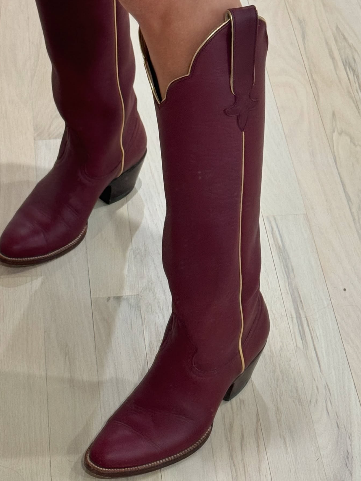 Simple Round-Toe Wide Calf Knee High Tall Cowgirl Boots - Maroon