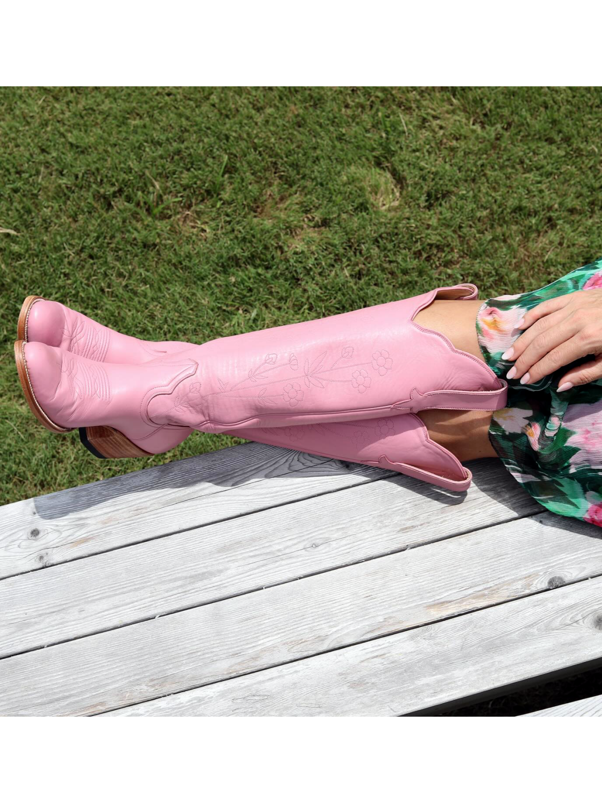 Almond-Toe Floral And Leaf Embroidery Wide Calf Knee High Cowgirl Boots - Pink