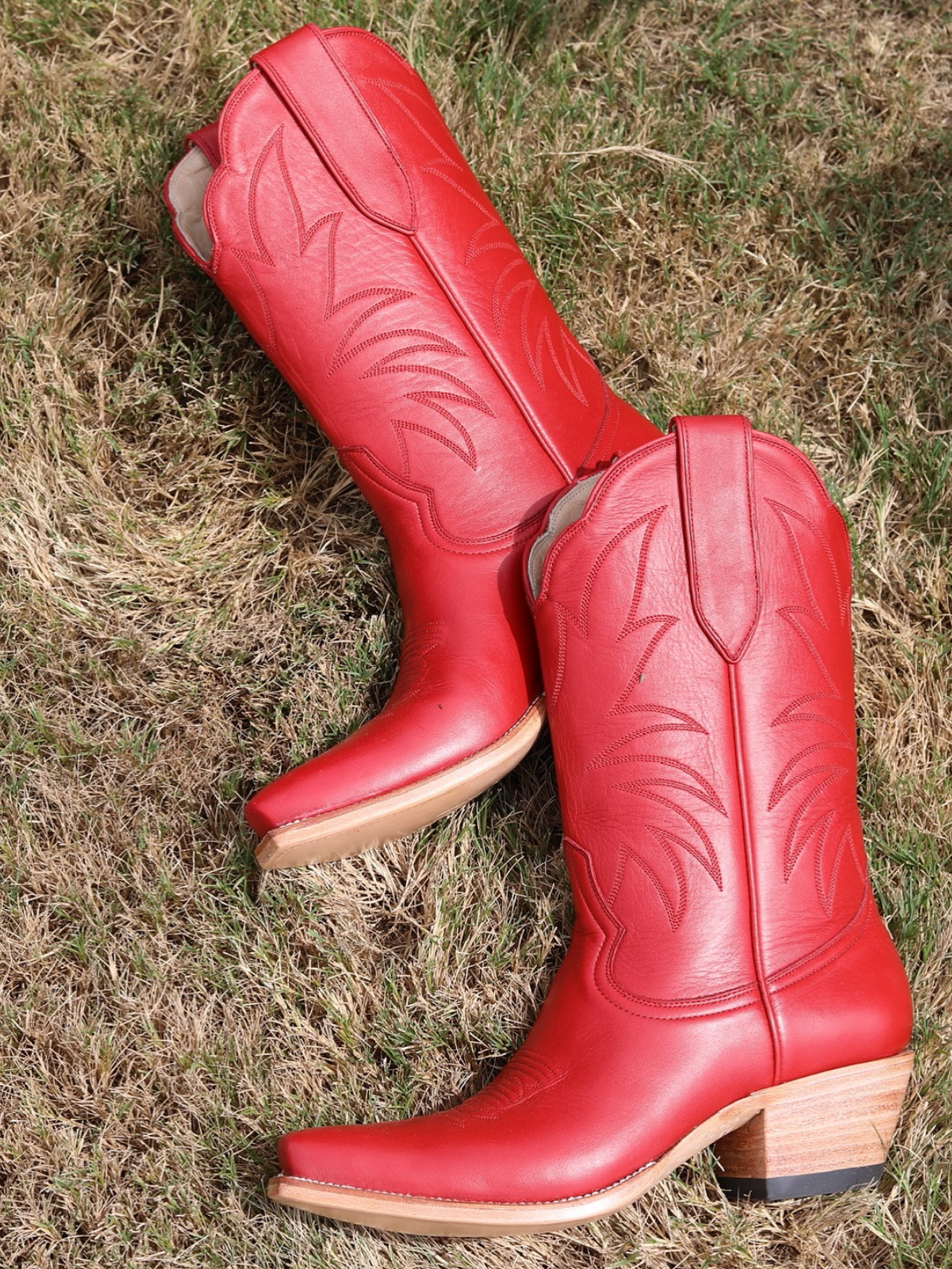 Western Embroidery Snip-Toe Mid Wide Calf Cowgirl Boots - Chestnut