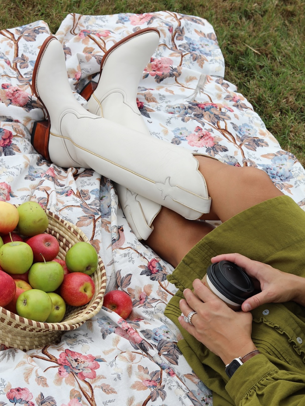 Simple Round-Toe Wide Calf Knee High Tall Cowgirl Boots - Bone