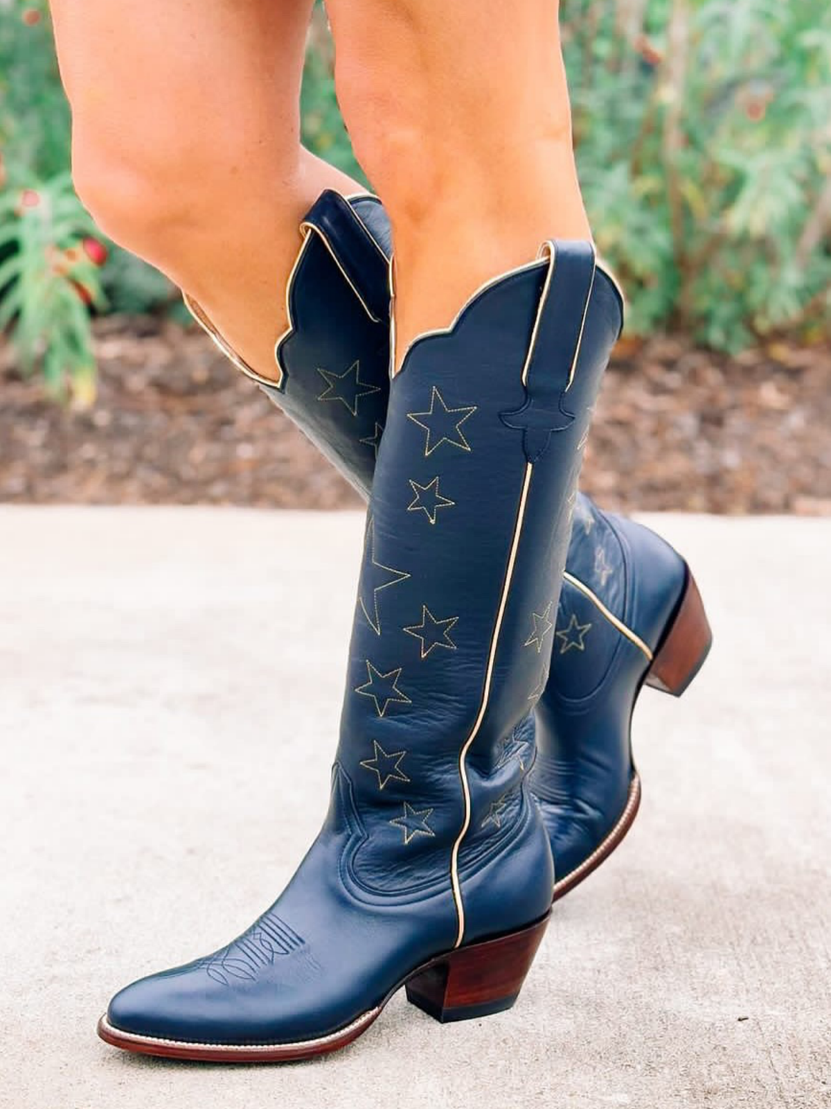 Almond-Toe Stars Embroidery Wide Calf Knee High Cowgirl Boots - Navy Blue