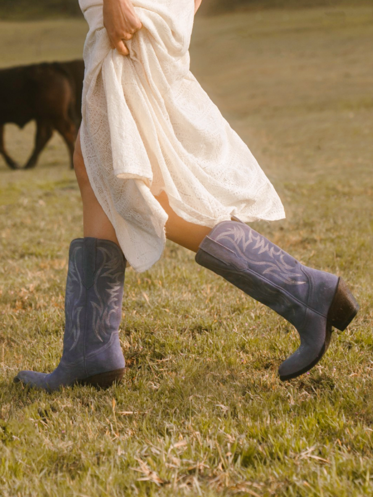 Faux Suede Wings Embroidery Pointed-Toe Wide Mid Calf Tall Cowgirl Boots - Periwinkle