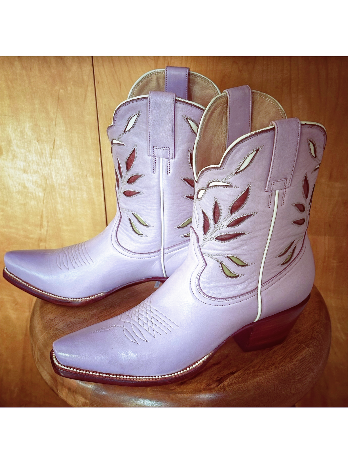 Light Lilac Snip-Toe Leaves Inlay Wide Mid Calf Cowgirl Boots