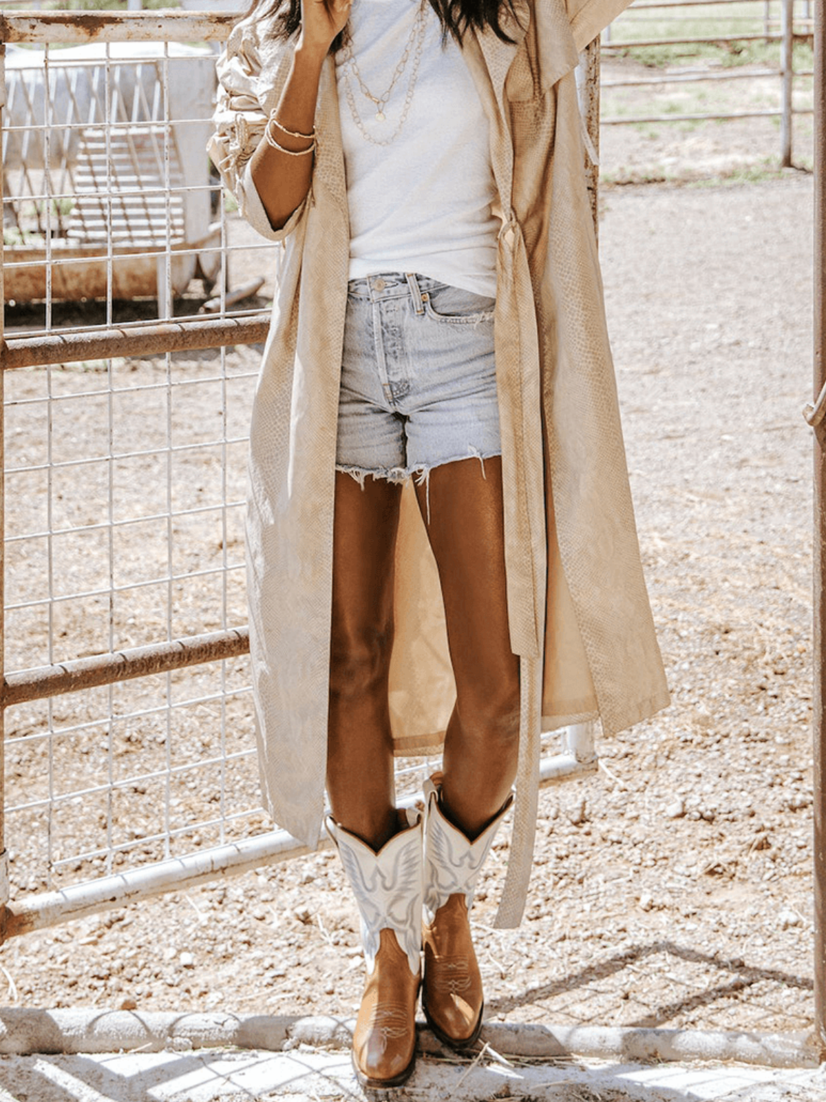 Almond-Toe Classic Western Embroidery Wide Mid Calf Cowgirl Boots - Contrast Cream And Brown