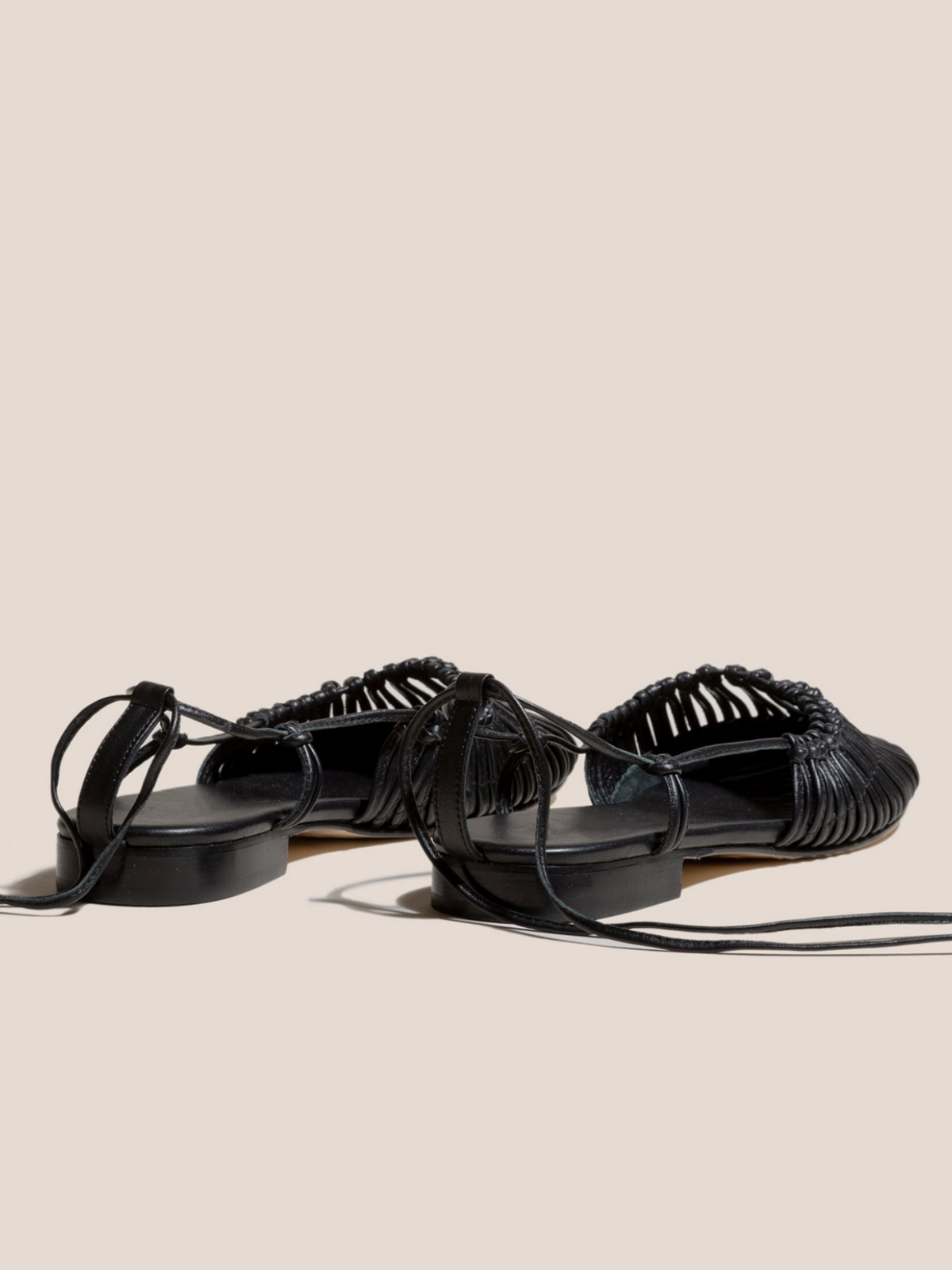Black Knotted Strappy Semi-Hollow Round-Toe Flats Self-Tie Sandals