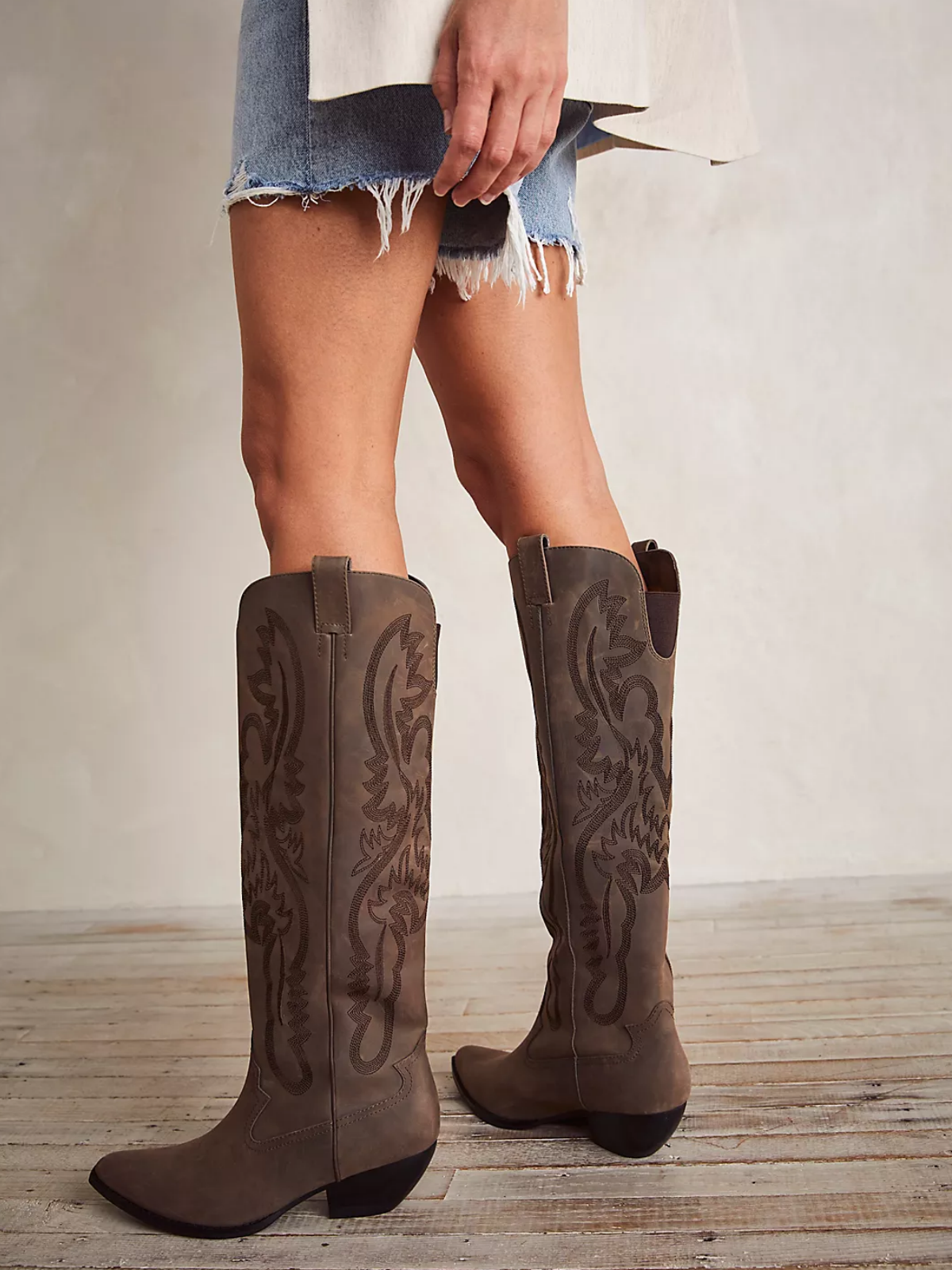 Brown Embroidery Pointed-Toe Tall Wide Mid Calf Western Boots For Women