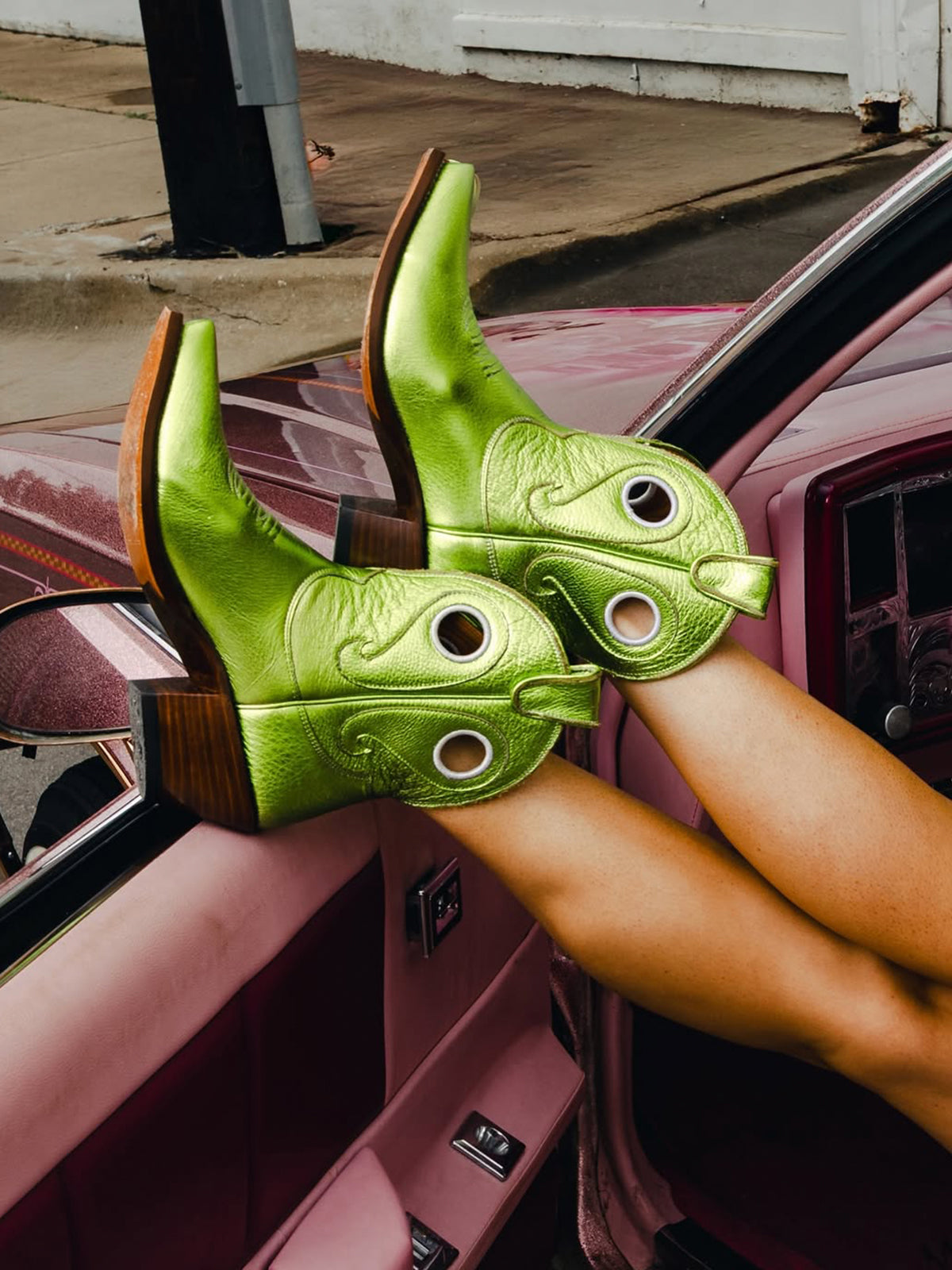 Metallic Green Stitch Cutout Snip-Toe Cowgirl Ankle Booties