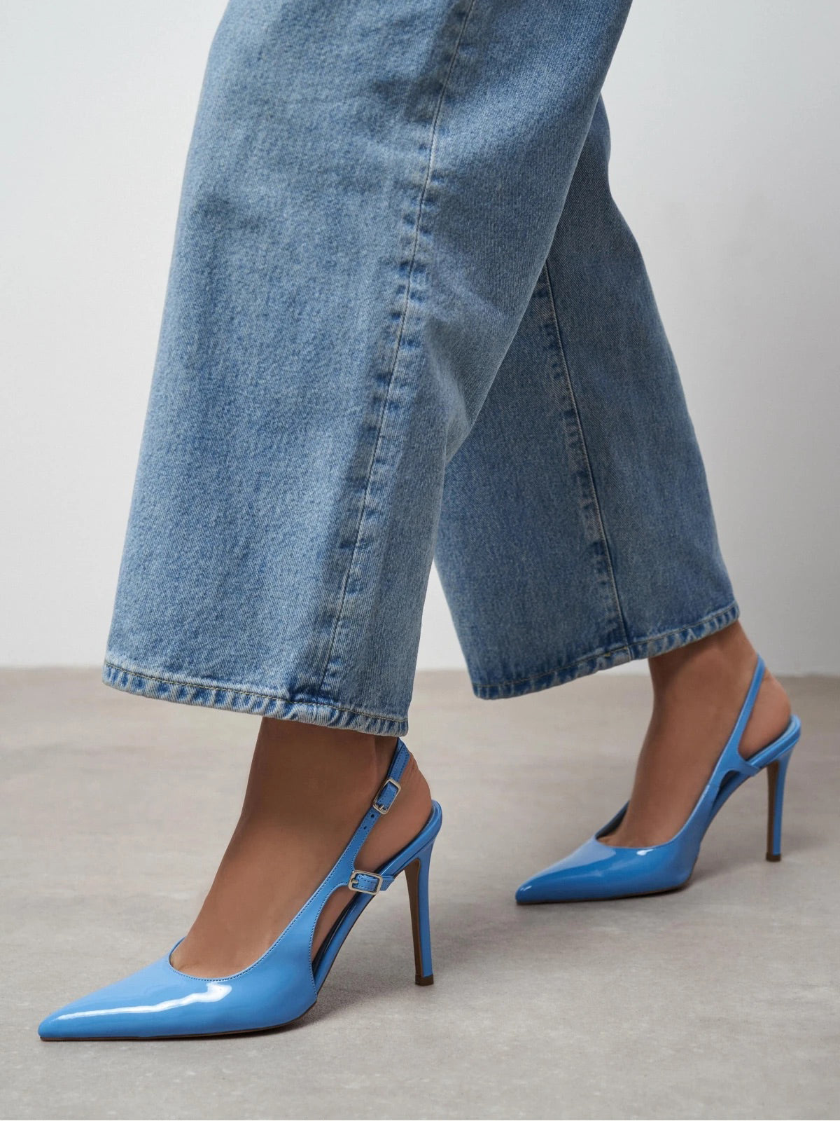 Patent Leather Pointed-Toe Buckle Back Strap Chic High Heels - Light Blue