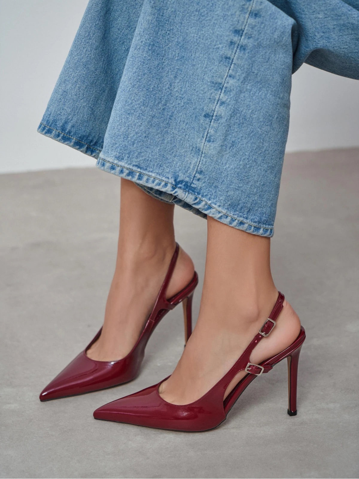 Patent Leather Pointed-Toe Buckle Back Strap Chic High Heels - Burgundy