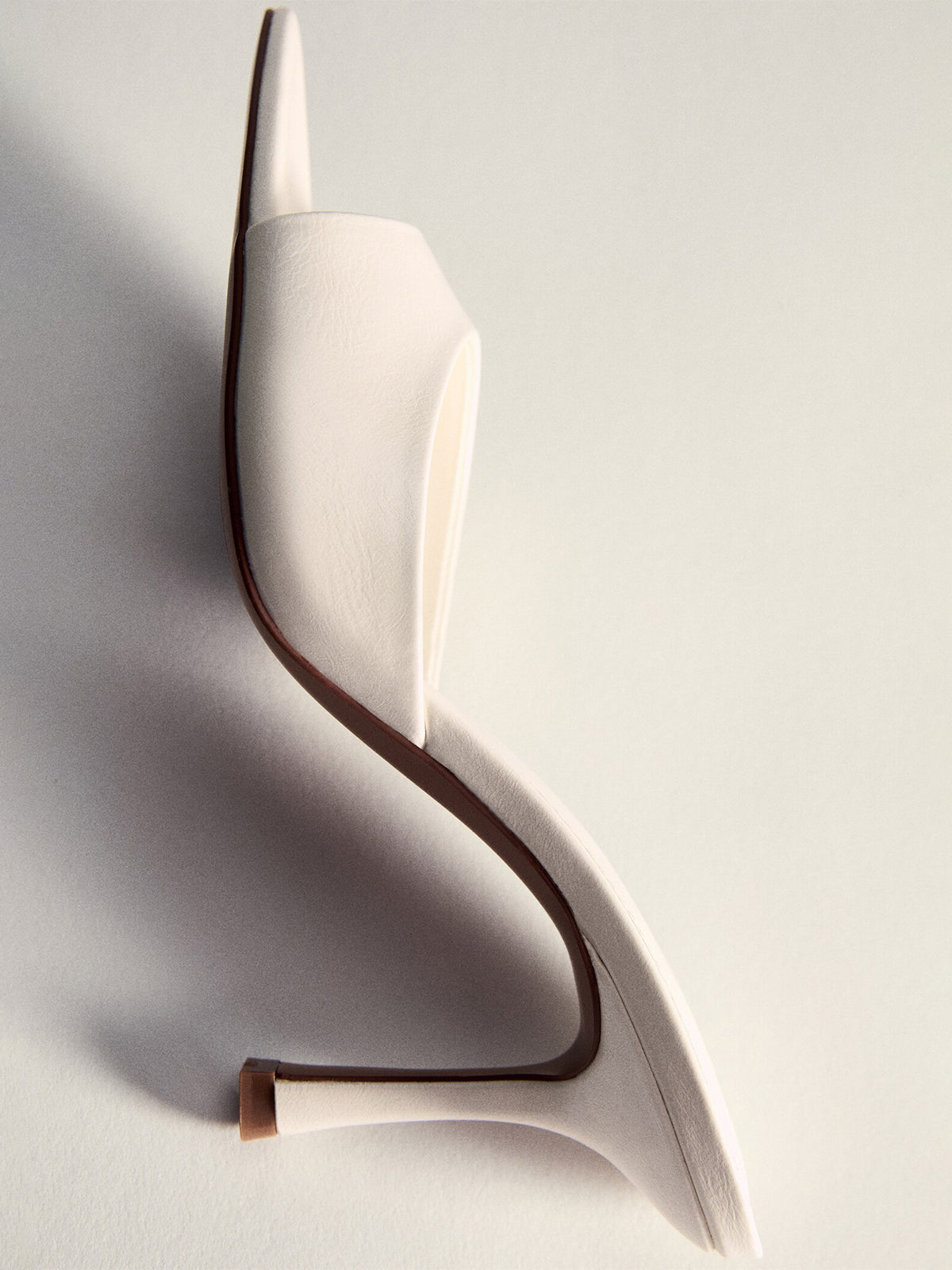 White Pointed-Toe Simple High Heels Sandals