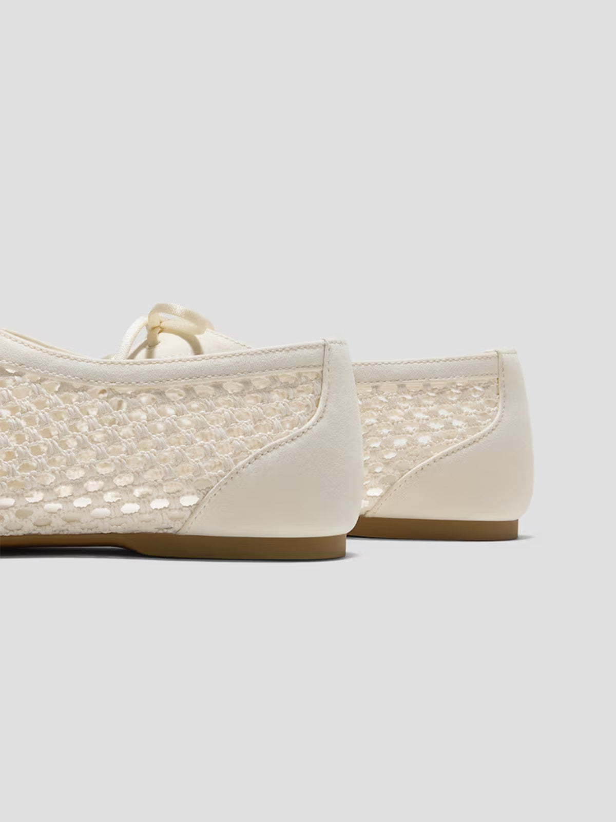 Cream Grass Woven And Faux Suede Square-Toe Lace-Up Chic Flats