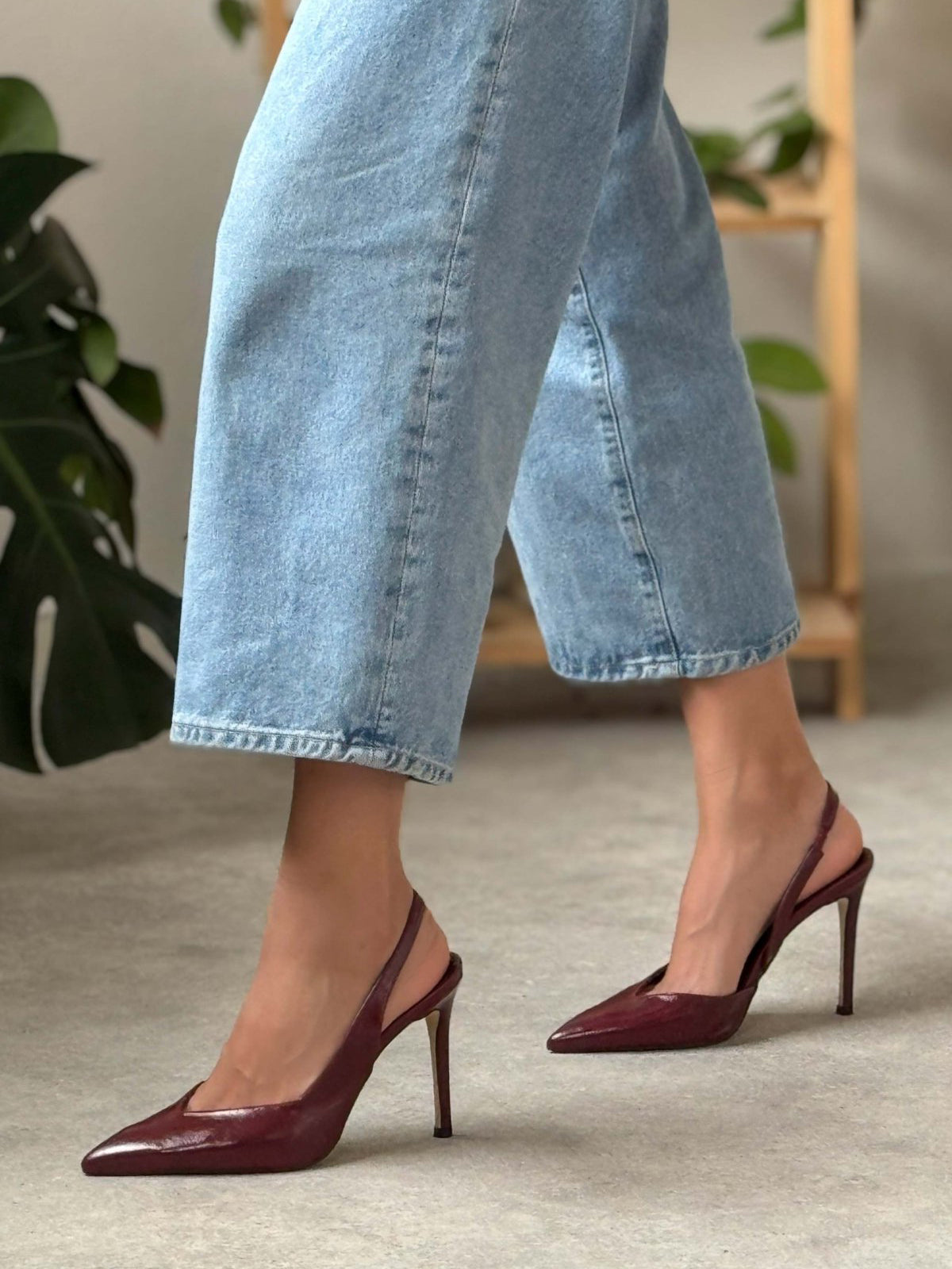 Burgundy Pointed-Toe Concise Slingback High Heels