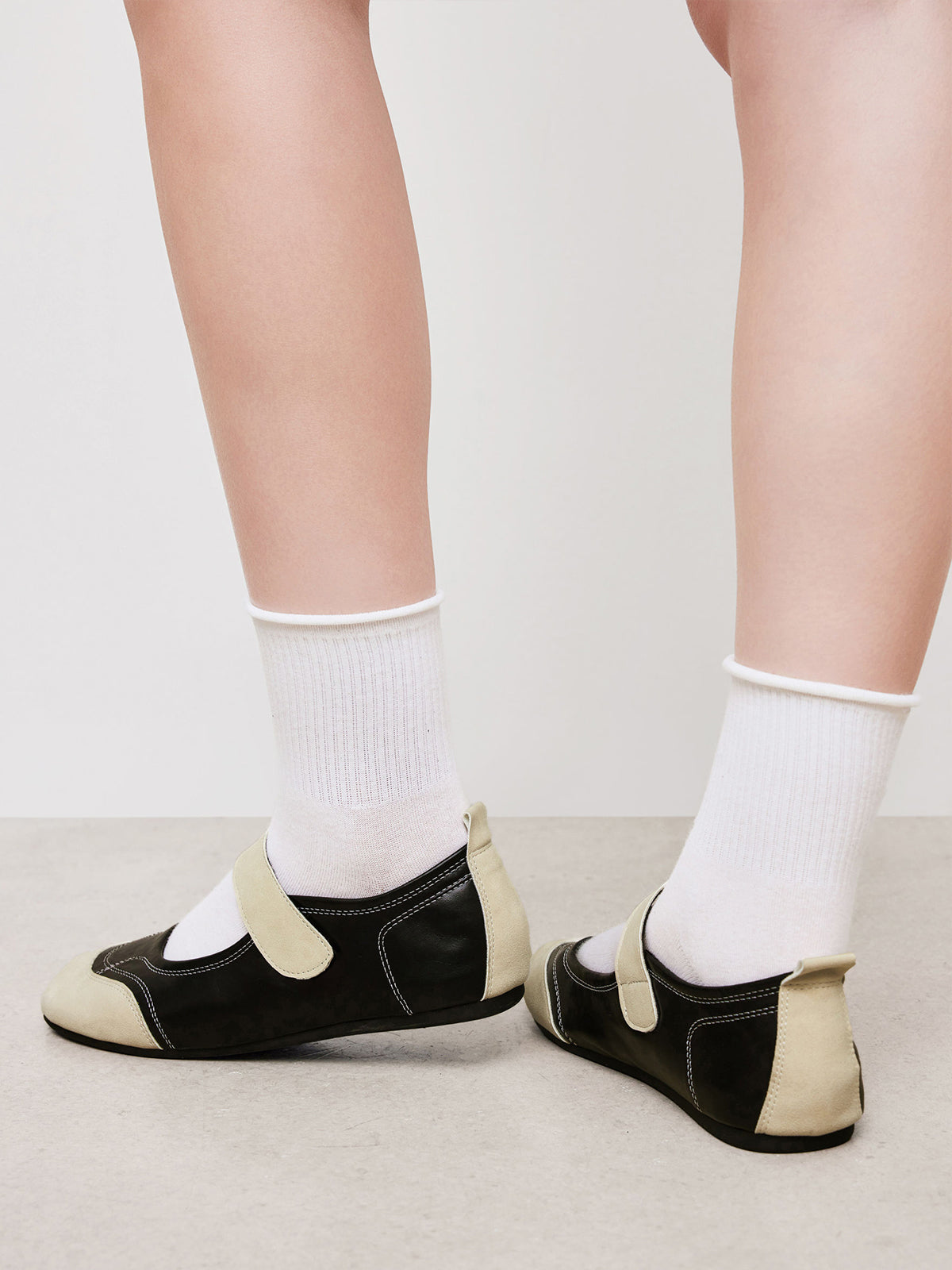 Contrast Beige And Black Round-Toe Chic Mary Jane Strap Flats