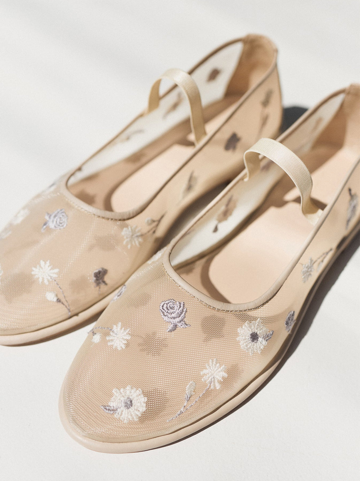 Nude Mesh Round-Toe Wildflowers Embroidery Mary Jane Ballet Flats