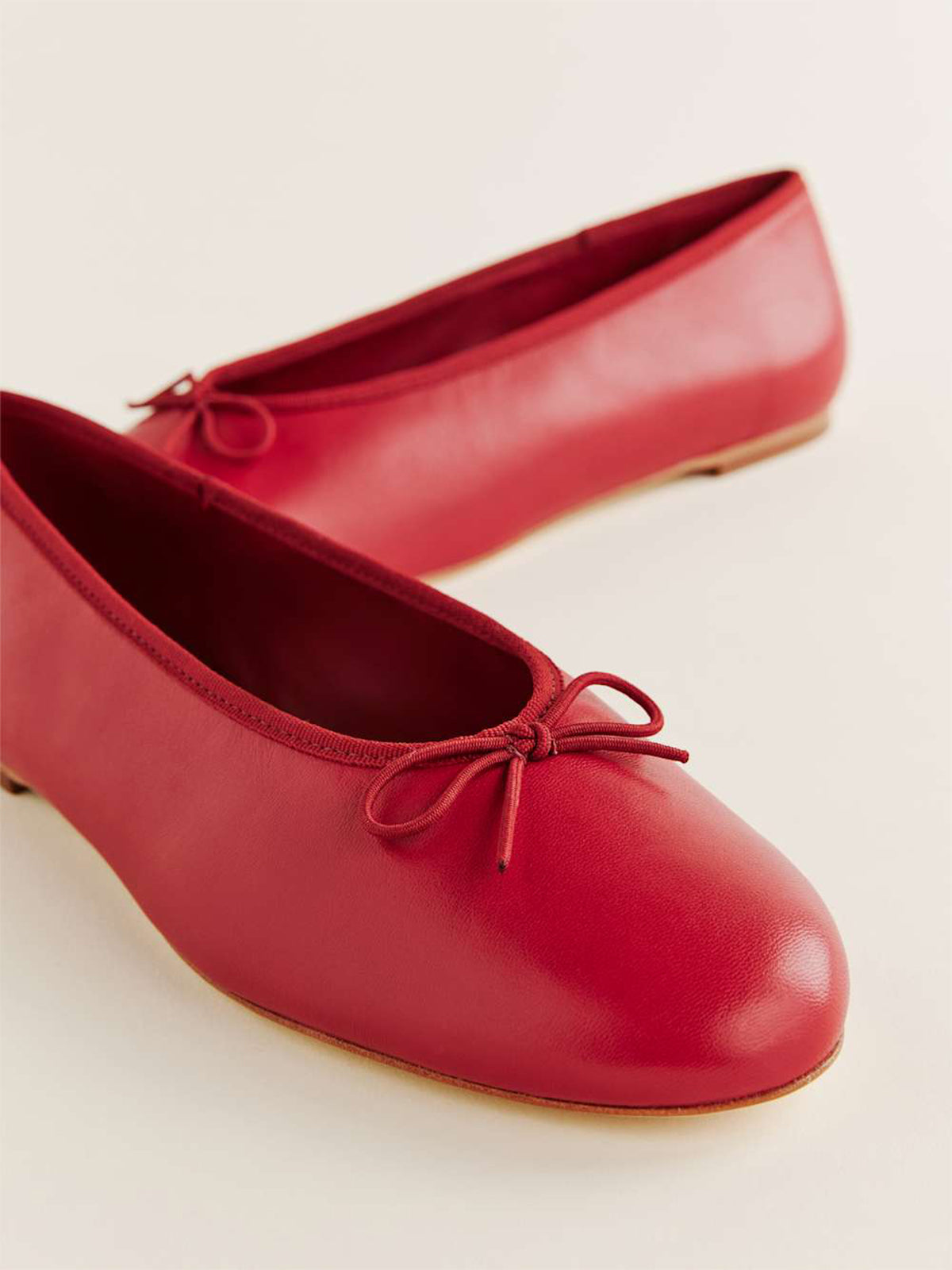 Red Round-Toe Slip-On Front Classic Bow Ballet Flats
