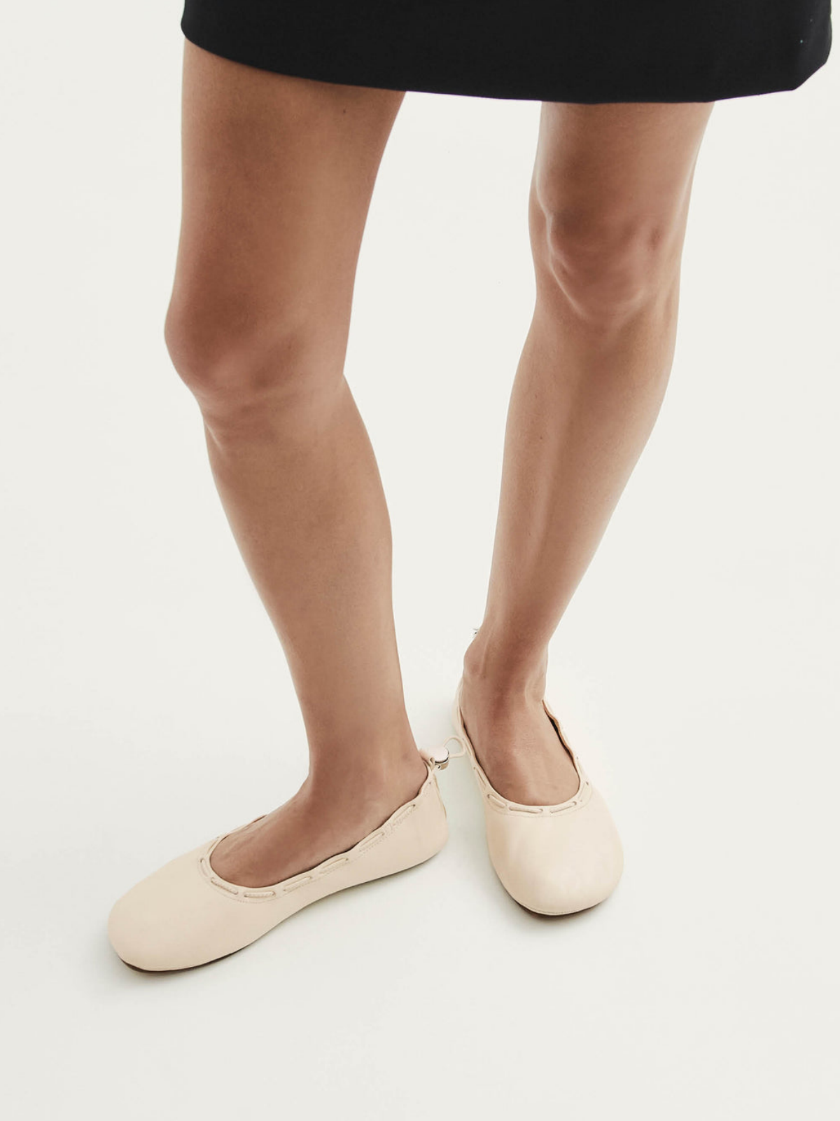 Drawstring Round-Toe Ballet Flats In Cream Vegan Leather