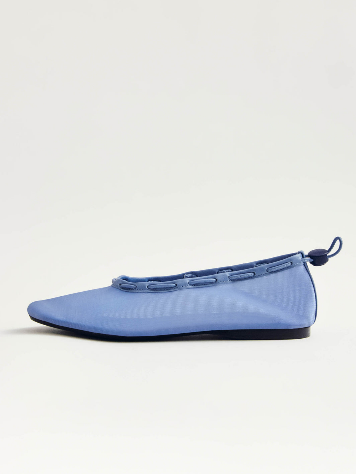 Drawstring Round-Toe Ballet Flats In Blue Mesh